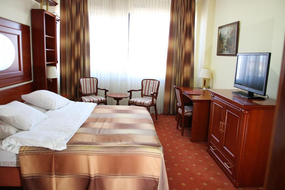 Hotel Galleria Subotica Zewnętrze zdjęcie