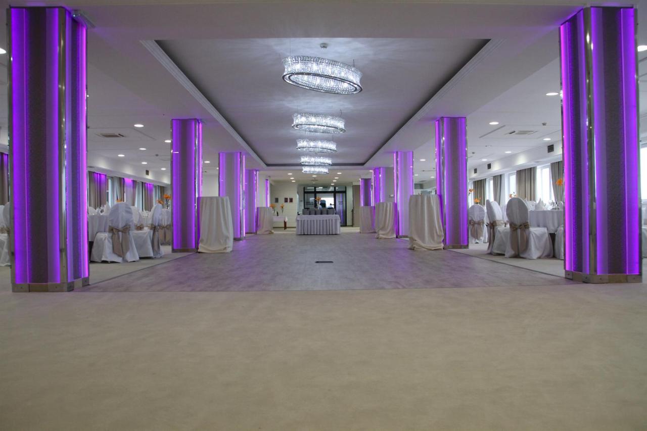 Hotel Galleria Subotica Zewnętrze zdjęcie